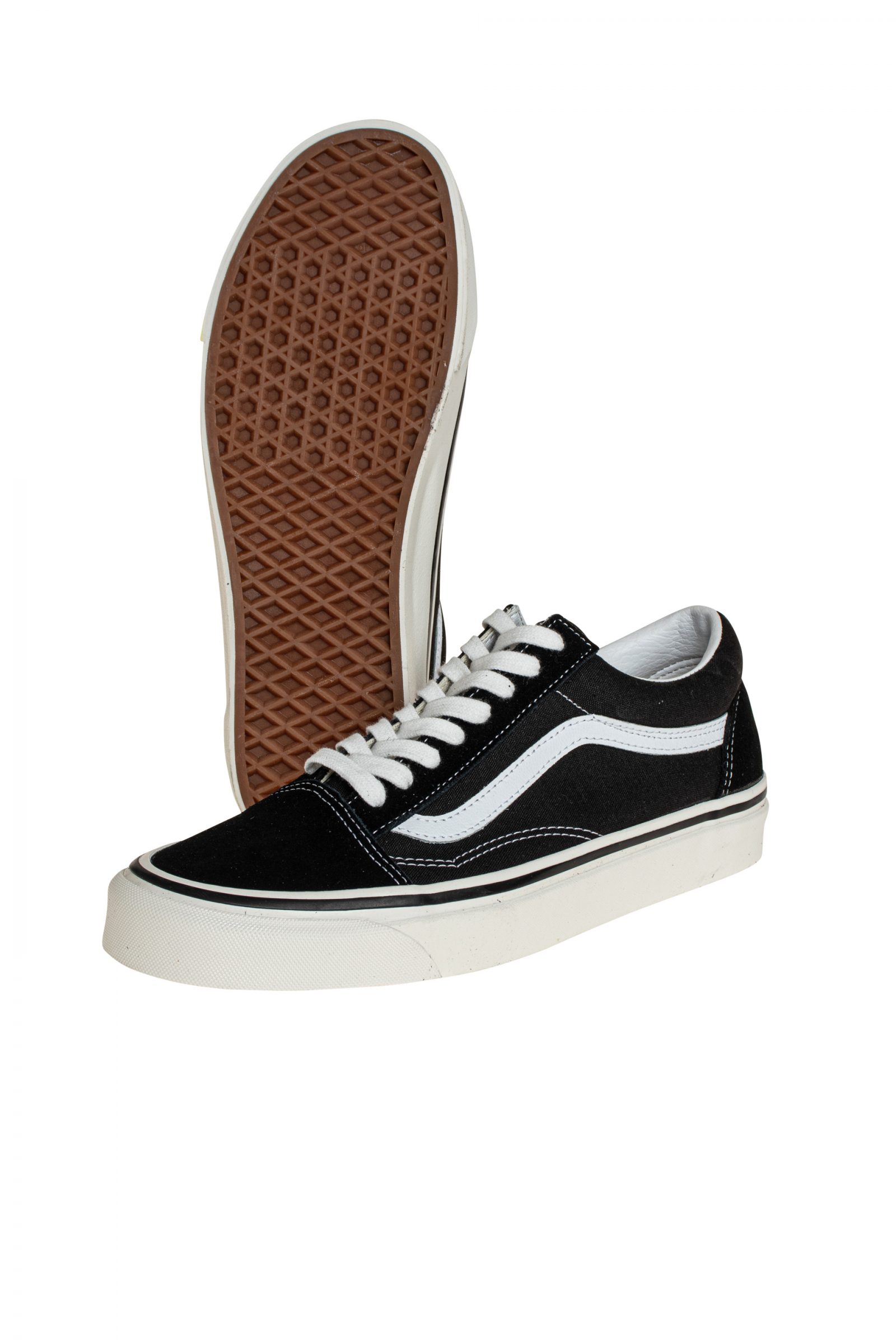 Vans Old Skool 36 Dx (Anaheim Factory) (Black/True White ...